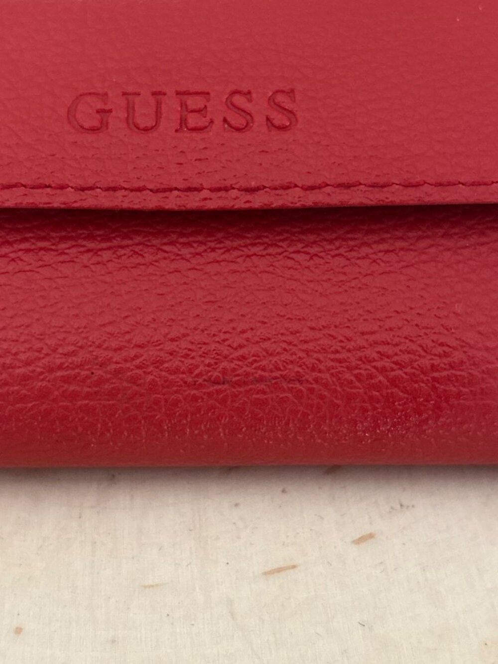 Guess Red Faux Leather Eyeglass Case Snap Magnetic Closure Soft Lined - Picture 3 of 10